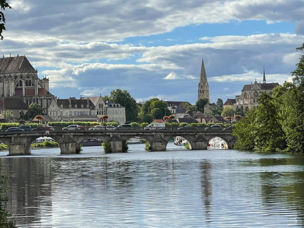 Le Pigeonnier Centre Historique Auxerre Apartment Екстериор снимка