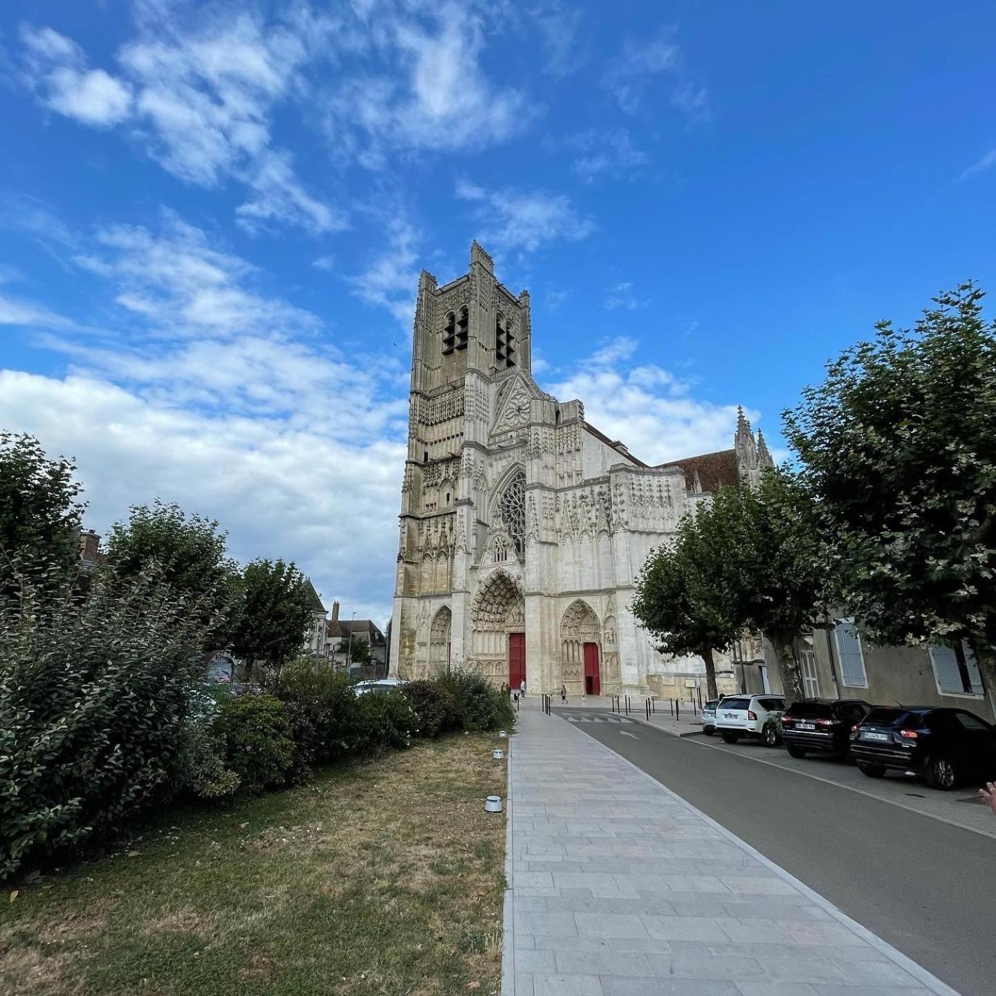 Le Pigeonnier Centre Historique Auxerre Apartment Екстериор снимка